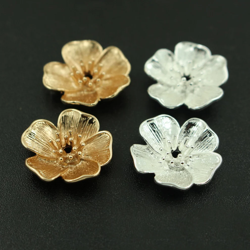 

30pcs 5 Petals Flower Pendant Charms with Stamens Pins Quality Metal Gold Silver Color DIY Stuffs Bride Hair Jewelry Accessories