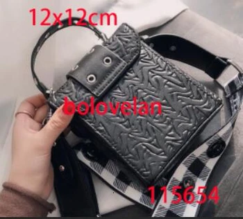 

2020 Top Brand Early Spring New Leather Metal Buckle Bag Fashion Shoulder Clutch luxury handbags women bags designer