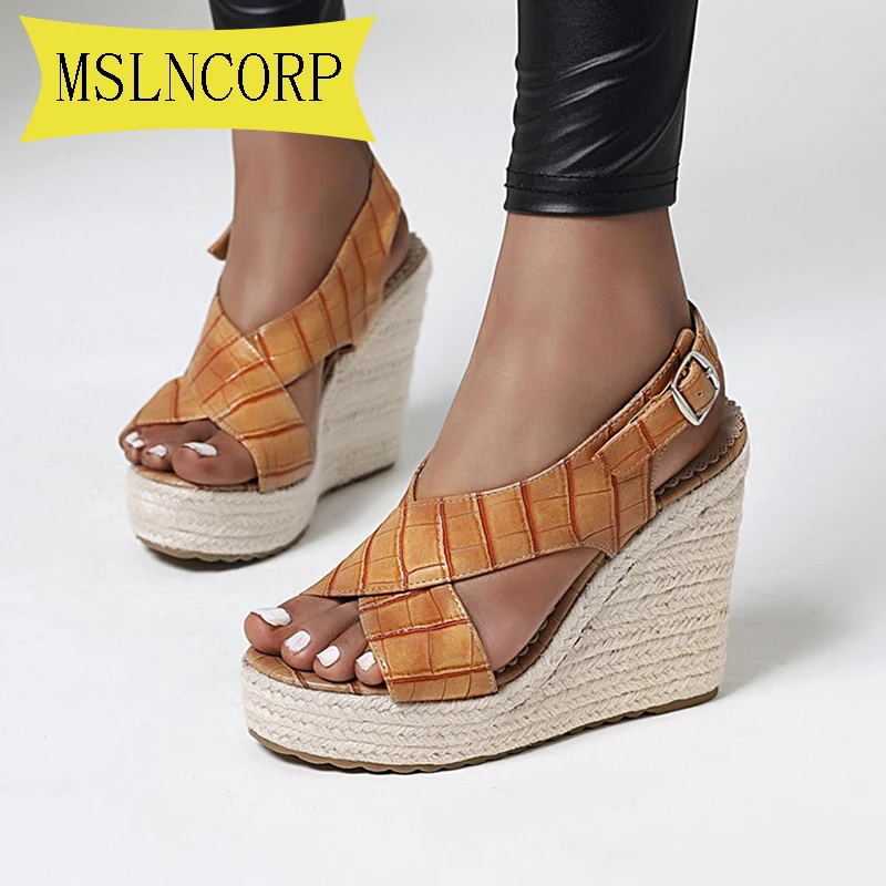 Босоножки женские на танкетке в стиле бохо сандалии-гладиаторы платформе