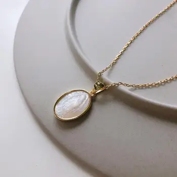 

Authentic 925 Sterling silver Golds Maria White Shell Geometric Pendant Oval Coin Necklaces TLX483