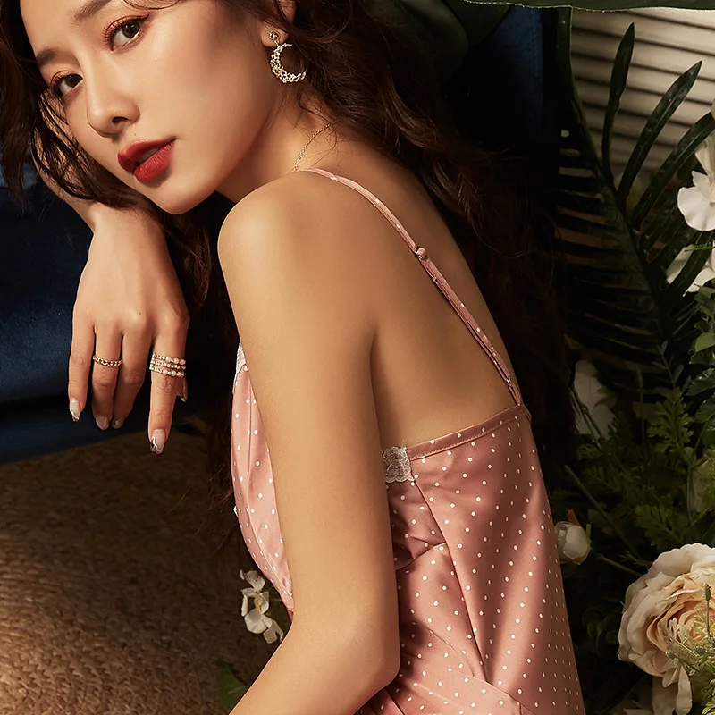 Женская шелковая ночная рубашка в горошек винтажная атласная с v образным