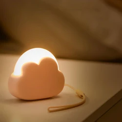 Mini lampe de chevet créative en forme de nuage, rechargeable par USB, luminaire décoratif d'intérieur, idéal pour un bureau ou une chambre à coucher 