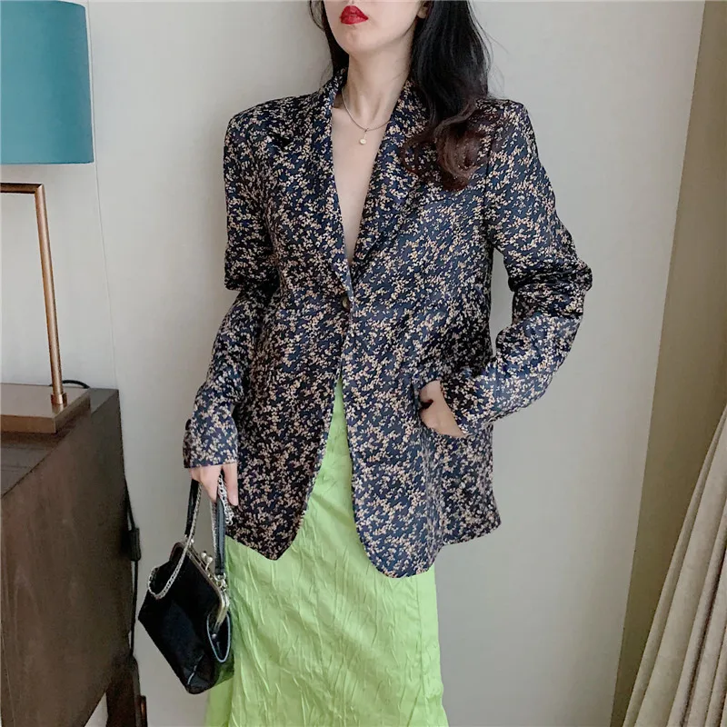 

2019 Early Autumn Online Celebrity Style Hong Kong Style Retro Elegant Fashion Floral French One-Button Suit Jacket Tops Fashion
