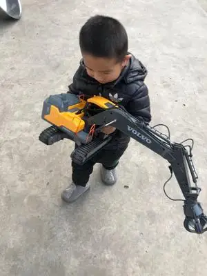 Children Remote Control Toy Digger Electric RC Alloy Excavator Three-in-one Alloy Dipper Children Remote Control Toy Digger Electric RC Alloy Excavator Three-in-one Alloy Dipper