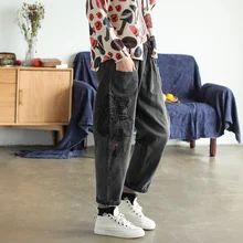 Осенние джинсы в стиле ретро, женские свободные повседневные джинсовые штаны с эластичной резинкой на талии, новинка, женские джинсовые брюки с вышивкой и карманами, подходят ко всему