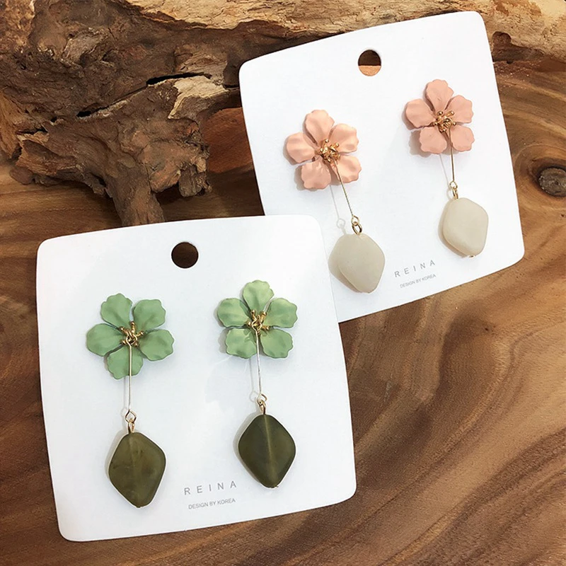 

Korea Vintage Natural Stone Pink Green Flower Dangle Drop Earrings Temperament Wild Texture Spray Paint Women Fashion Jewelry