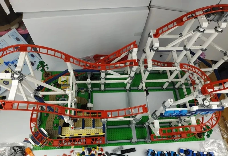 

Creator Expert Roller Coaster lepinbricks 15039 Compatible with legoset 10261 Building Blocks bricks Toys Gifts lepinbricks