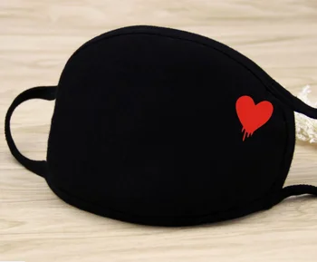 

5pcs red love Mouth Mask Black Pure cotton Cartoon Cat, Smile, sun,fishbone, skull, star, Minnie,lip Mask permeability face Mask