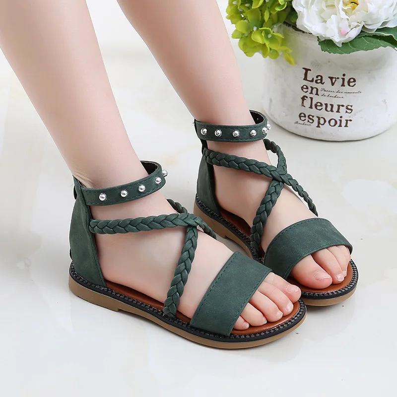 girl sandal photos 2020