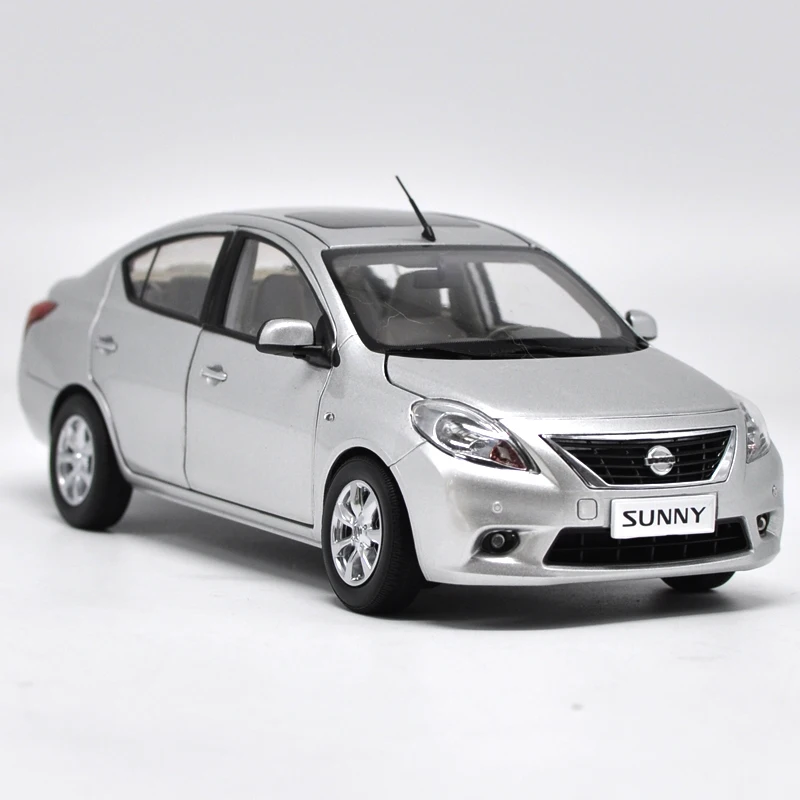 1:18 высокое тщательное Nissan Солнечный сплав модель автомобиля статические металлические модельные автомобили с оригинальной коробкой для коллекционирования подарок