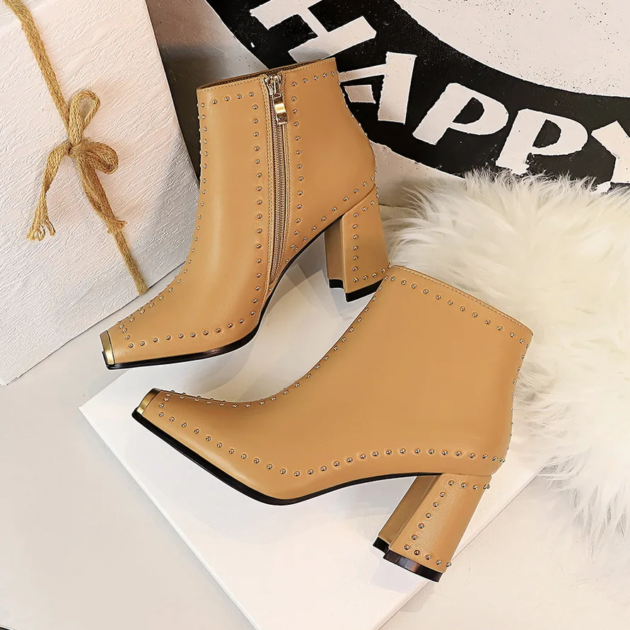 

Women Boots 2020 New Stretch Cloth Martin Boots Square Toe Chunky Heel Ankle Boots Solid Knitted Elastic Fabric Socks Boots