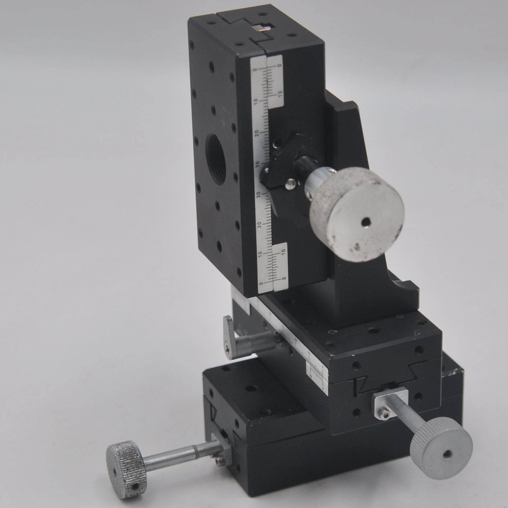 

XYZ triaxial 40*80mm manual precision optical displacement lifting sliding table SURUGA B05-21KMR A47-4 LDZ40-80H153S25