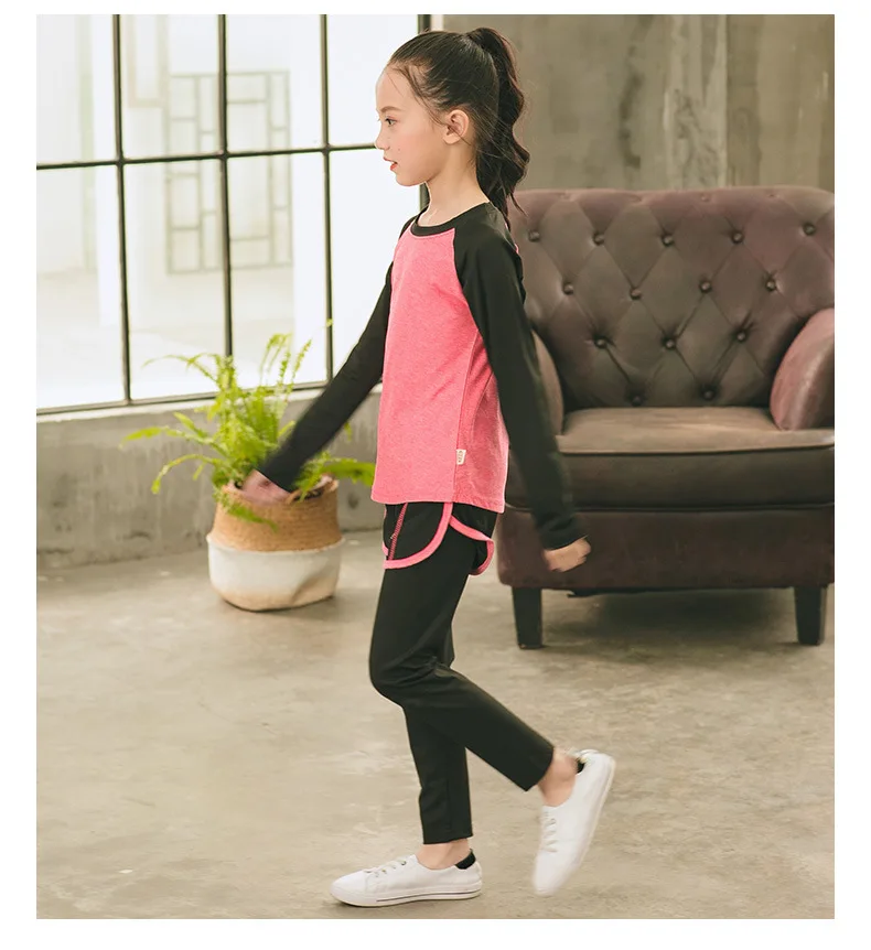 9057793299_777926057