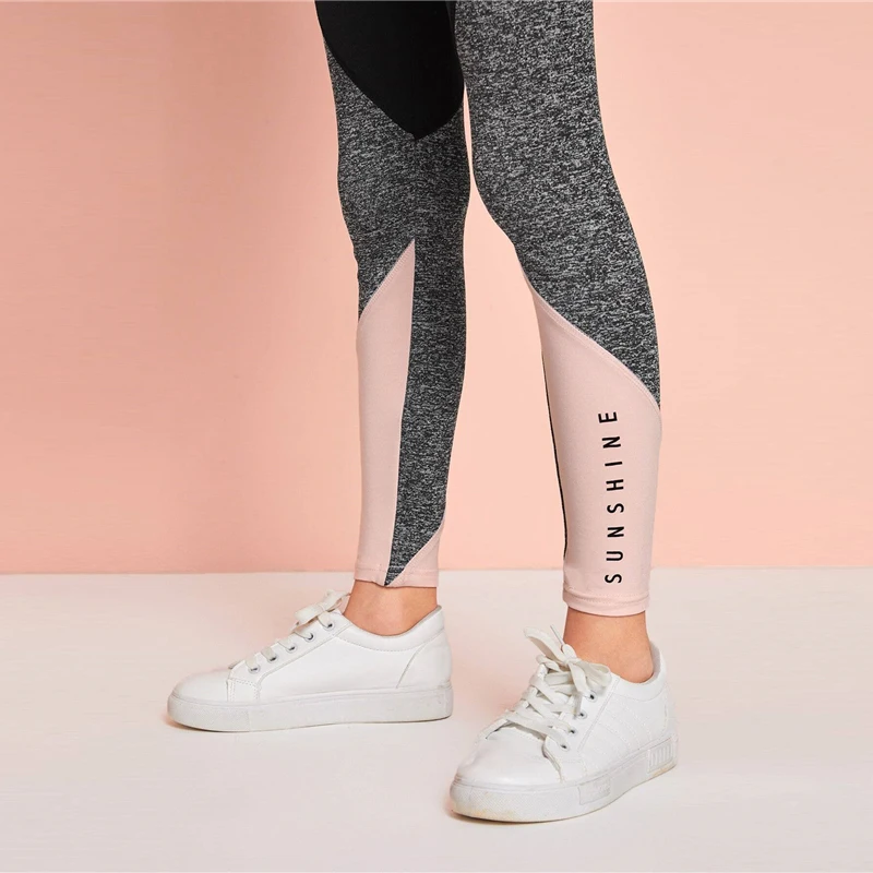 SHEIN/Детские леггинсы с буквенным принтом и цветными блоками для девочек; детские штаны; коллекция года; весенняя одежда для активного отдыха; Разноцветные обтягивающие брюки с эластичной резинкой на талии