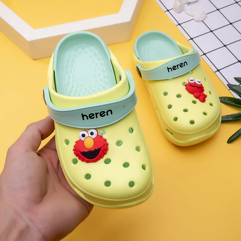 

Children Summer Cute Cartoon Sandals Quick-Dry Beach Clogs Slippers Light-weight Non-slip Wear-resistant Boy Girl Slip-on Shoes