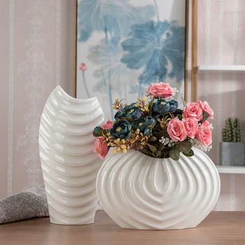 

CREATIVE WHITE CERAMIC FOWER VASE EUROPE TABLETOP VASE DECORATION VASE FOR HOME WEDDING DECORATION MODERN SHELL-SHAPED VASE