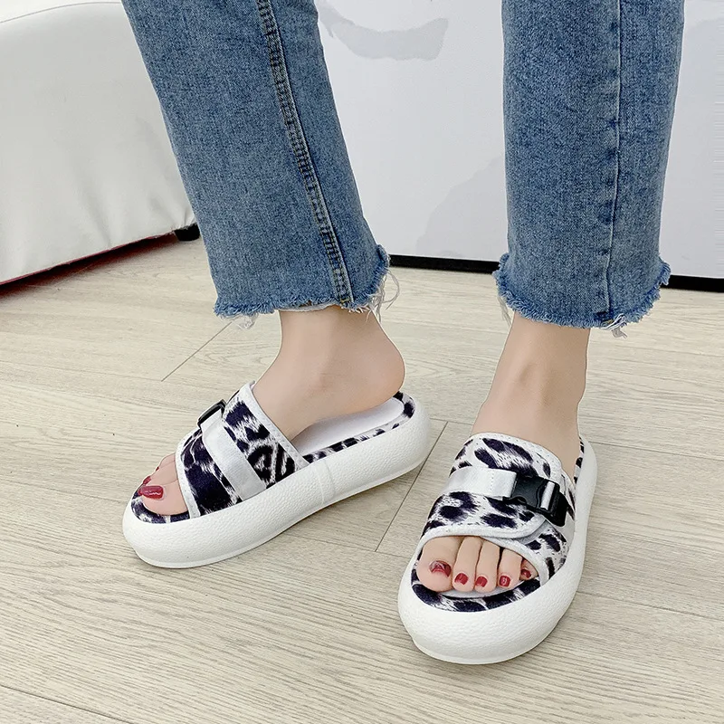 

Cool GIRL'S Summer 2019 New Style Sandals Fashion Leopord Pattern Street Versatile Single-strap Slipper Platform Comfortable Ope