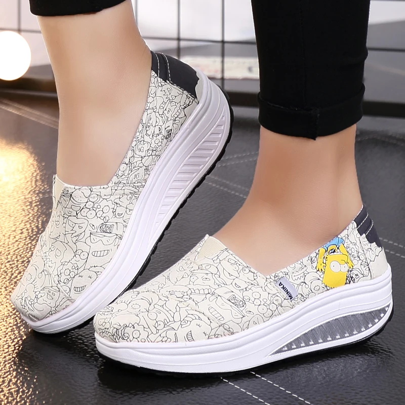 Women's flat shoes round head cartoon canvas shoes autumn casual non-slip thick bottom ladies boat shoes YIDALILAOYECHE