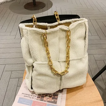 

Brand Original Design 2020 New Fashion Lamb Plush Student Portable Chain Shoulder Large Capacity Tote Bag