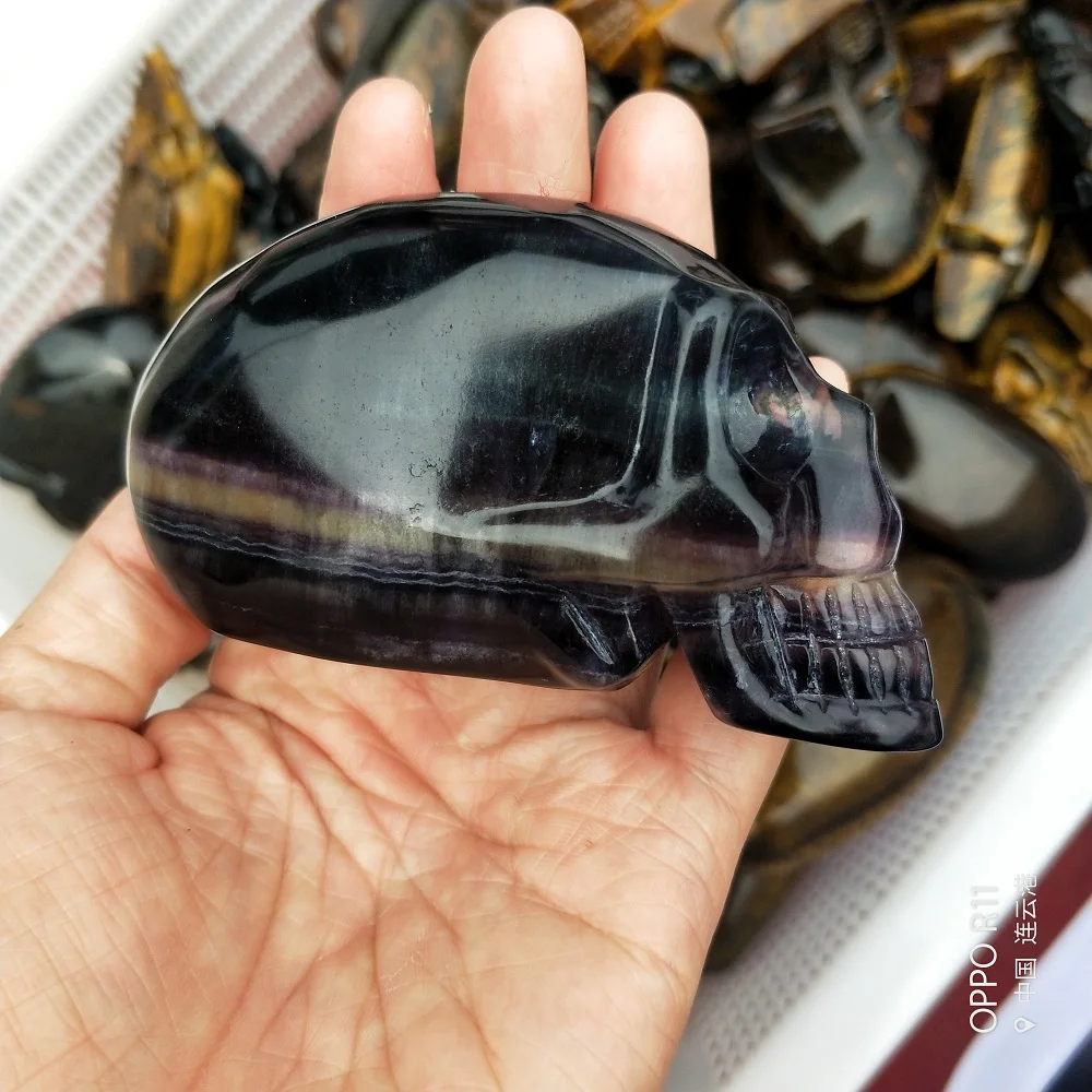 Particular Natural Minerals Fluorite Skull Quartz Crystal Hands Carved Skull Natural Quartz Stone