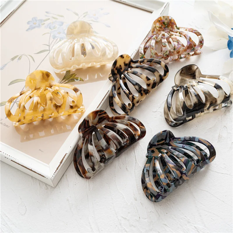 Geometric Hollow Wave Temperament Retro Acrylic Acetic Acid Shark Grabber Girl Hair Accessories Claw Clips Hairpins korean leopard head rope temperament simple acrylic hair ring fashion heart horsetail holder rubber bands women hair accessory