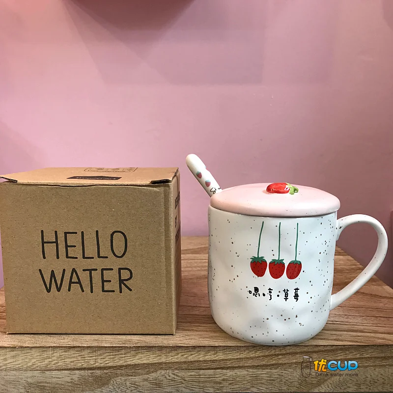 Мультяшная Клубничная чашка для воды, кружка, керамическая чашка с крышкой с ложкой, Офисная Рождественская кружка для девушек, студенток, клубника BB50MK