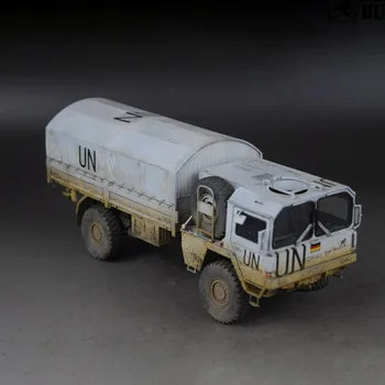 

1/35 Revell 35081 United Nations Medical Rescue Vehicle MAN Off-Road Military Truck Model Educational Toy Xmas Gift For Children