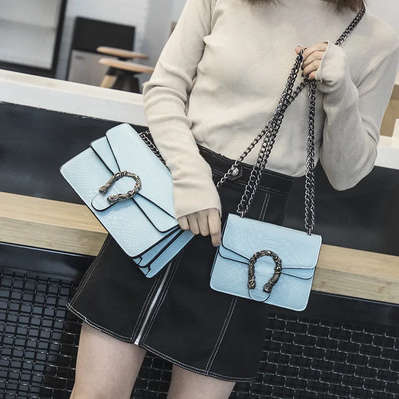 

2019 Korean Version of The Small Square Bag Summer New Wine God Bag Fashion Snake Pattern Embossed Shoulder Bag Chain Messenger