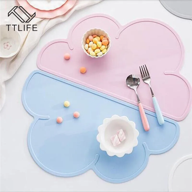 

1 Pcs Cloud Shape Placemat Kids Plate Mat Food Grade Silicone Table Pad Waterproof Heat Insulation Kitchen Gadget Easy Cleaning
