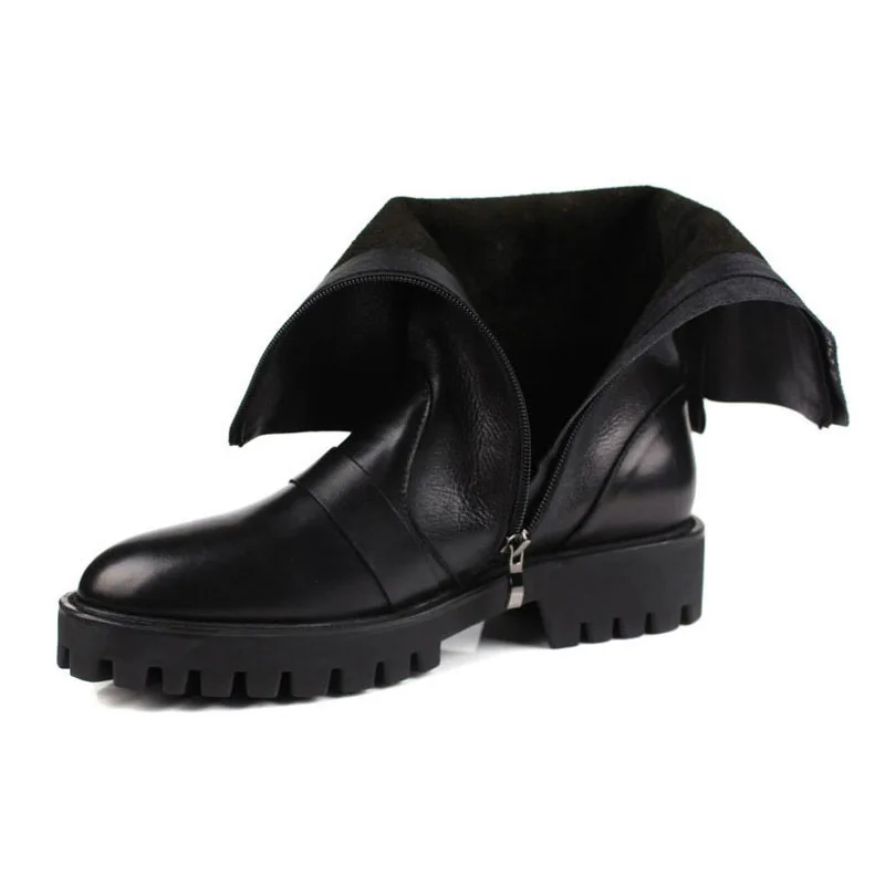 3315728305_2070635249