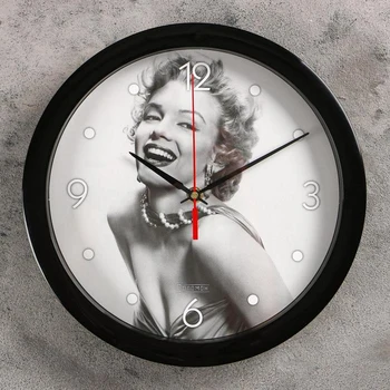 

Wall clock, series: People, "Merlin Monroe", 28x28 cm 2436422