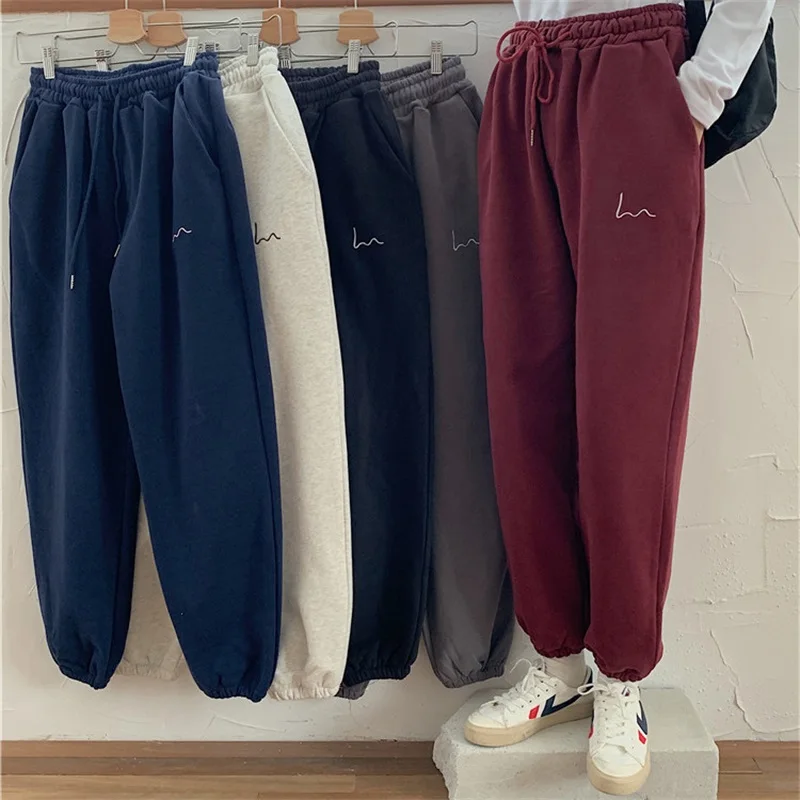 

Autumn Sweatpants Women Fleece Embroidery Harem Pants Women Casual Loose Plus Velvet Thick Sweatpants Korean Winter Trousers