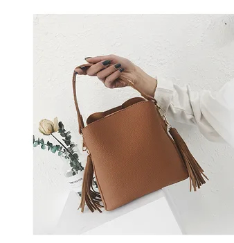 

2020 new wild handbag new women bag tassel frosted shoulder bag female fashion simple messenger bag female bag handbag