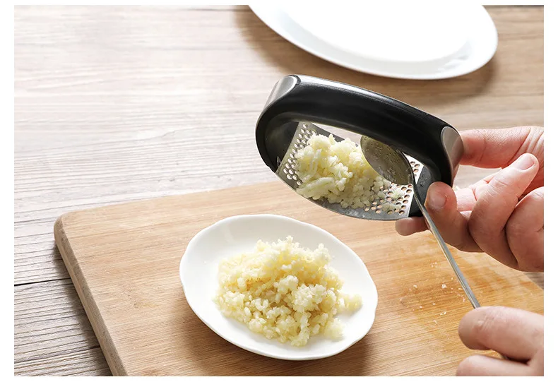 11254544857_1207643191