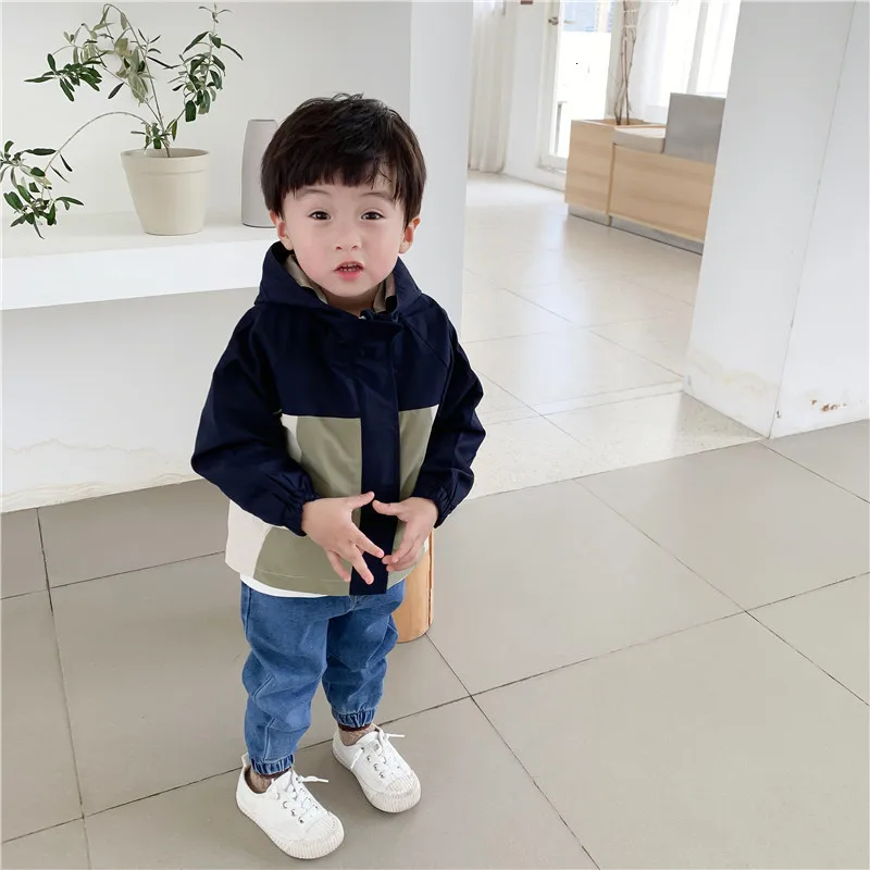 Куртки для маленьких мальчиков 2, 3, 4, 5, 6 лет осенний плащ с длинными рукавами для мальчиков, детская одежда новая детская верхняя одежда для мальчиков