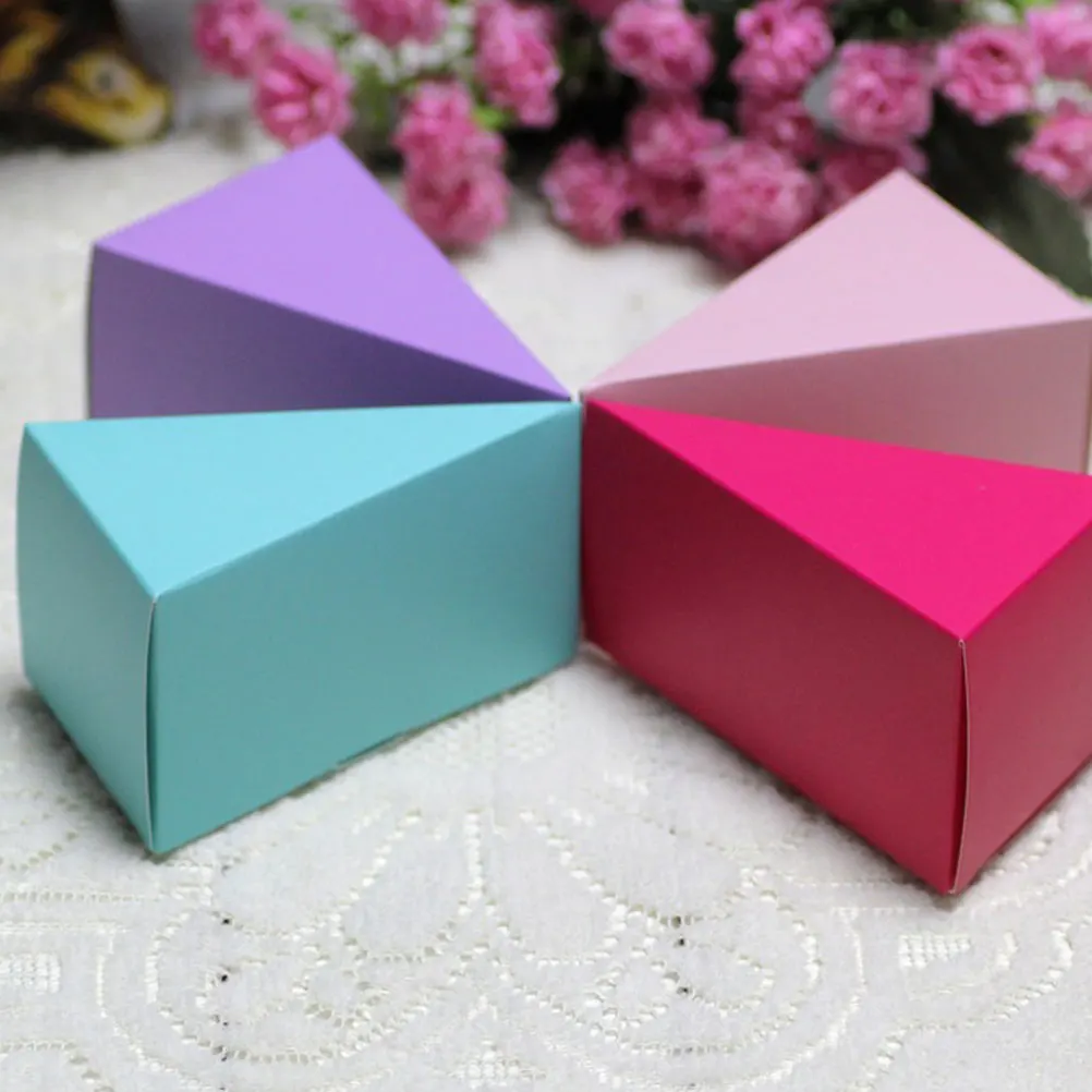 

50pcs Triangle Cake Boxes Creative Candy Box Practical Sugar Gift Container Lovely Presents Cases For Home Party