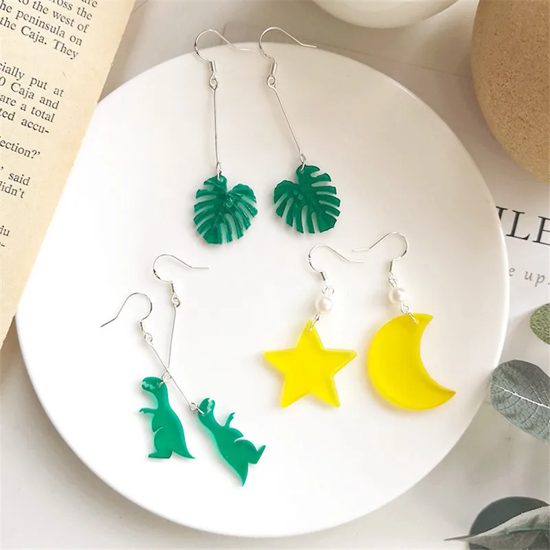 

Cute Cartoon Design Acrylic Weather Cloud Lightning Bird Snow Mountain Earrings Star Moon Planet and Cat Flower Leaf Earrings