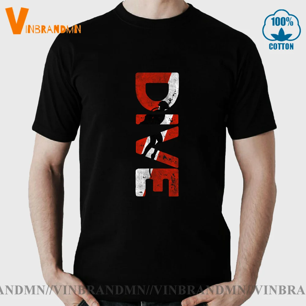 Nuovo Design Vintage Distressed Scuba Diver T Shirt Uomo Retro Scuba Diving T-Shirt Scuba Dive Flag T-Shirt Stampata