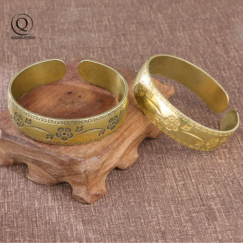 Antique Brass Peach Blossom Pattern Bangle Classic Pure Copper Open Bracelet Ancient Women Wristband Decor Valentine's Day Gifts
