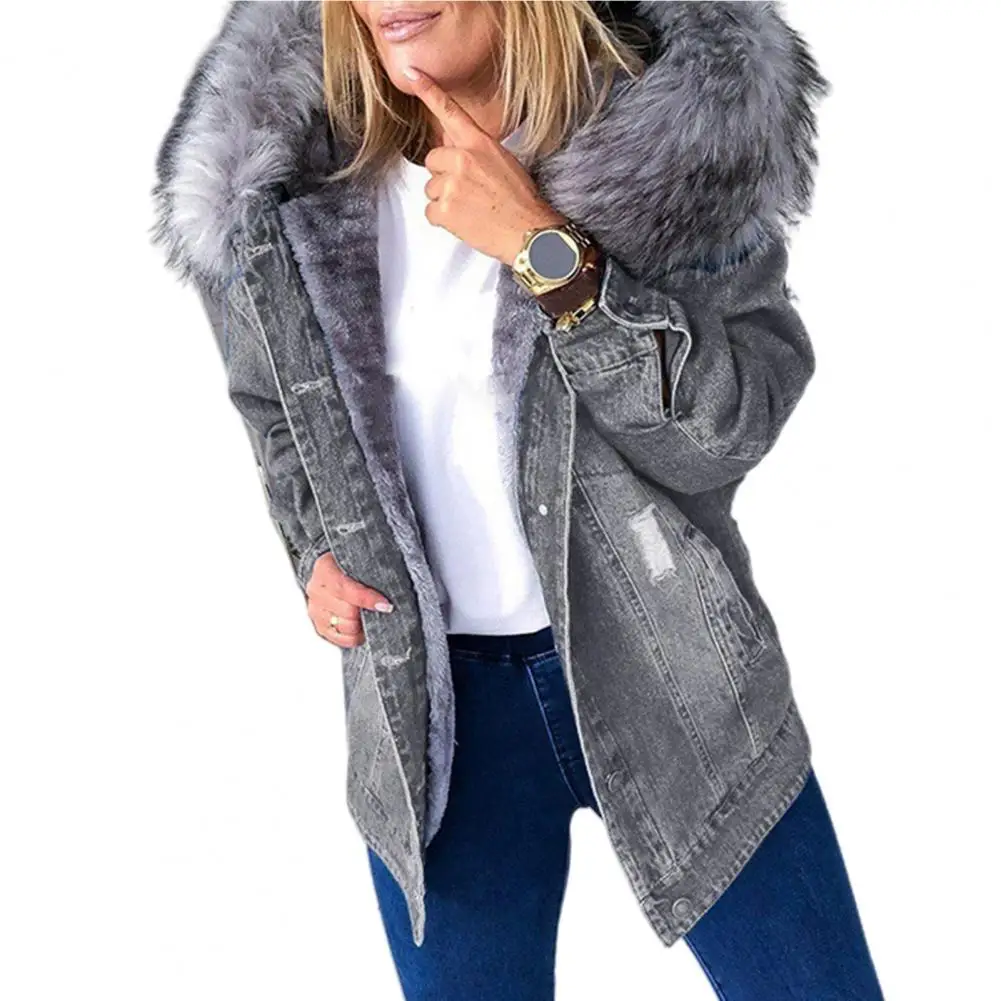 Куртка женская джинсовая теплая с большим воротником из искусственного меха