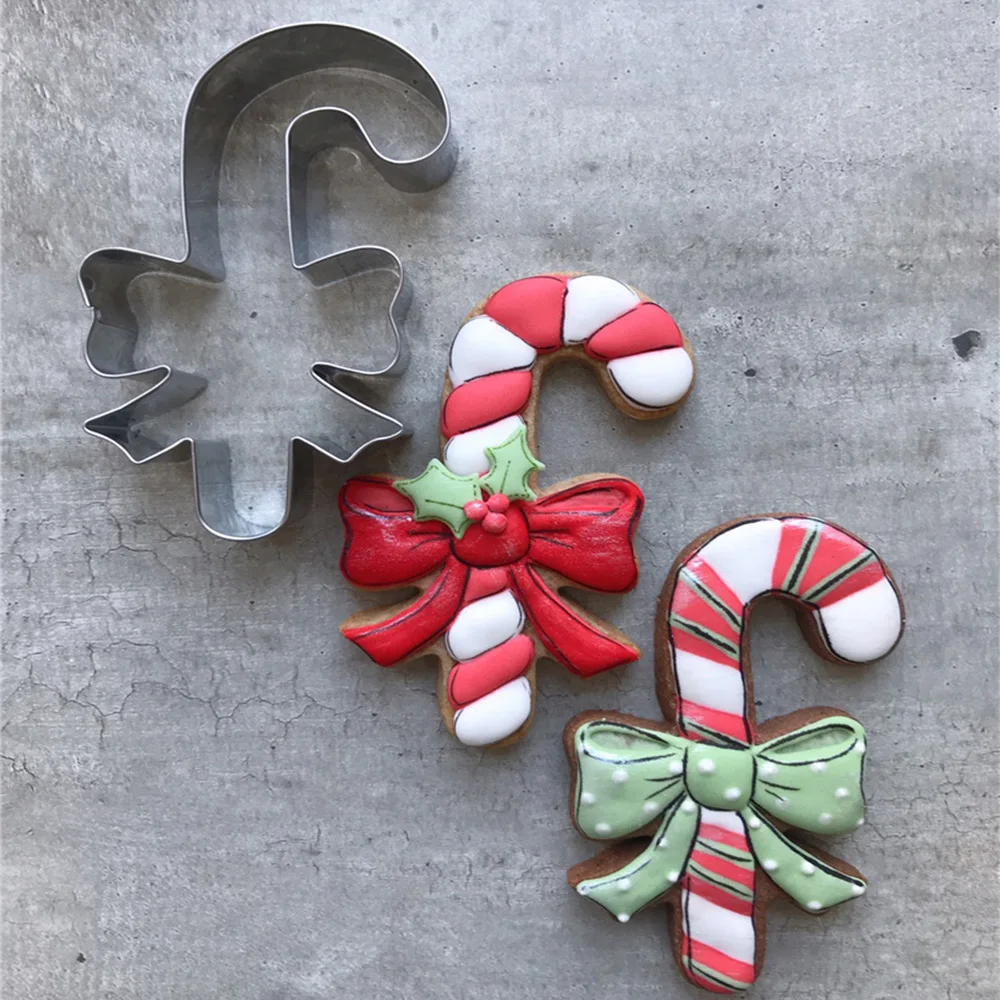 KENIAO Christmas Deer Head Cookie Cutter - 10.2 x 8.6 CM - Winter Biscuit Fondant Bread Sandwich Mold - Stainless Steel KENIAO Christmas Deer Head Cookie Cutter - 10.2 x 8.6 CM - Winter Biscuit Fondant Bread Sandwich Mold - Stainless Steel