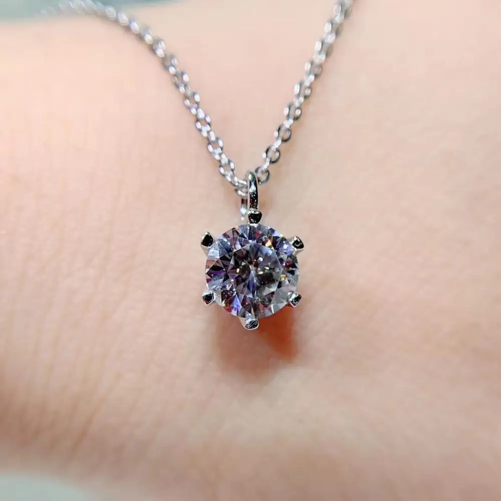 

Kkmall Store Round Silver Moissanite Pendants 1.00ct D VVS Luxury Moissanite Weding Pendants for Women