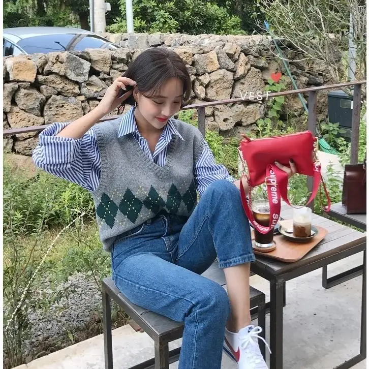 

Spring and autumn 2020 new Korean style loose and versatile student V-neck Pullover sleeveless sweater vest for women