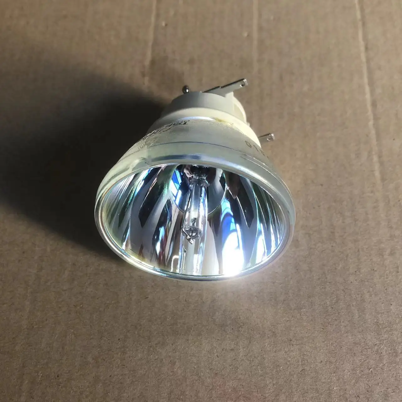 Bulb Only Original Philips Projector Lamp Replacement for BenQ TH671ST