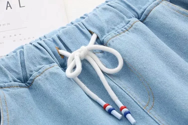Women's casual preppy style Cute strawberry embroidery Fashion Design jeans loose Straight pants Elastic waist nine Denim Jeans