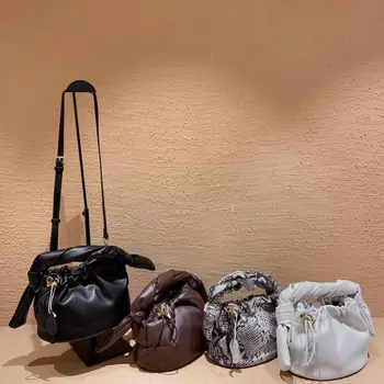 

New high quality leather fashion trend personalized multicolor horn ear portable messenger bag for women
