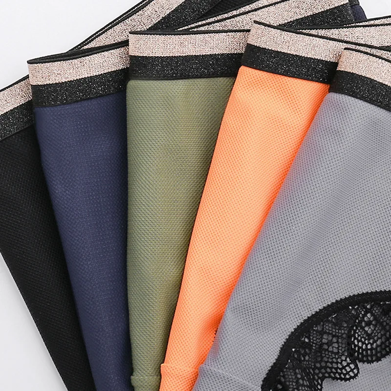 13531960934_1565810795