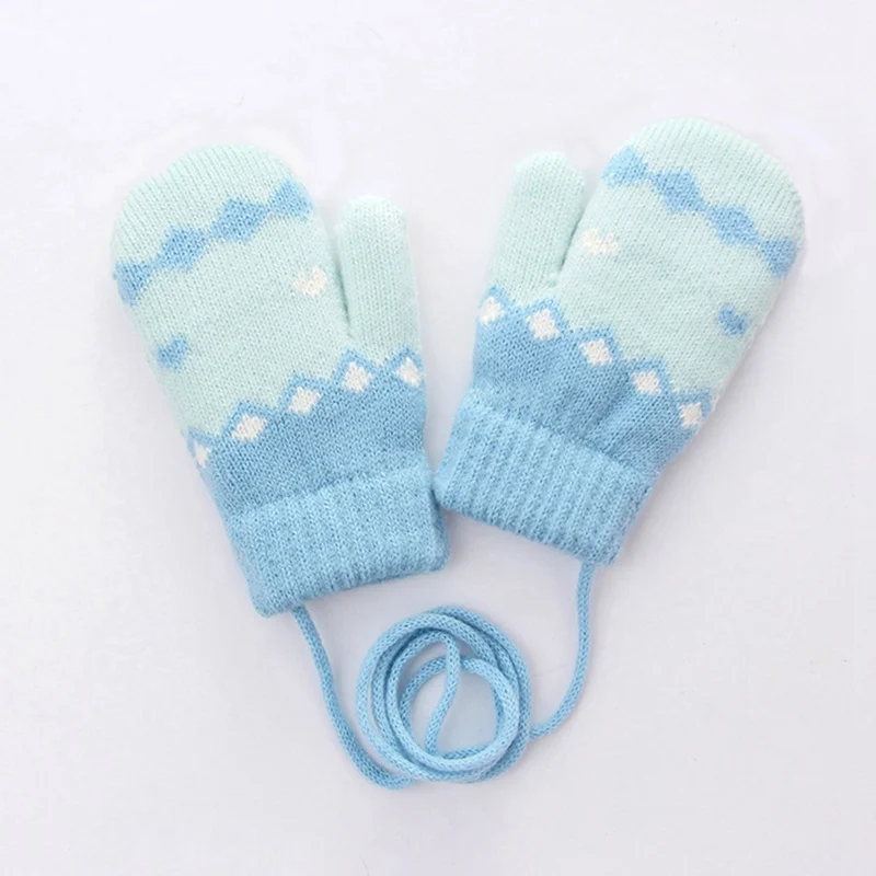 Зимние уличные вязаные перчатки для маленьких мальчиков и девочек, теплые перчатки на веревочной веревке для детей, перчатки для детей