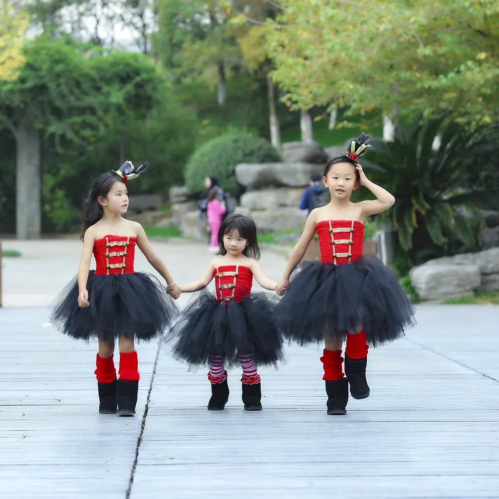 Необычные Цирк манежа Туту платье солдата костюмы в стиле "щелкунчика" утепленный ввельветовый Детский комплект красные, черные платье для дня рождения, костюм на Хэллоуин для девочки, одежда