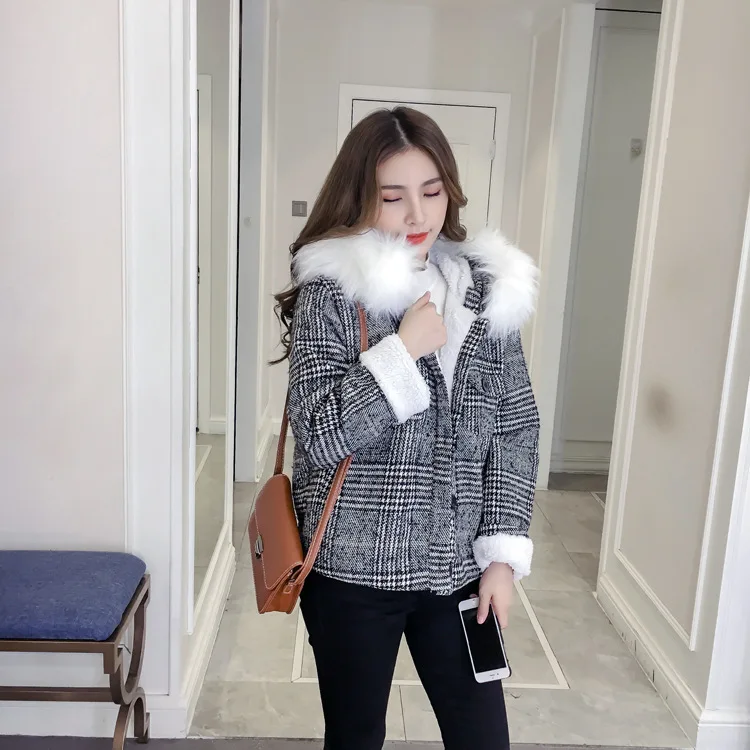 

2017 Autumn And Winter New Style South Korea Sweet Short-height Fur Collar Hooded Plaid Woolen Lambs Wool Cotton-padded Clothes